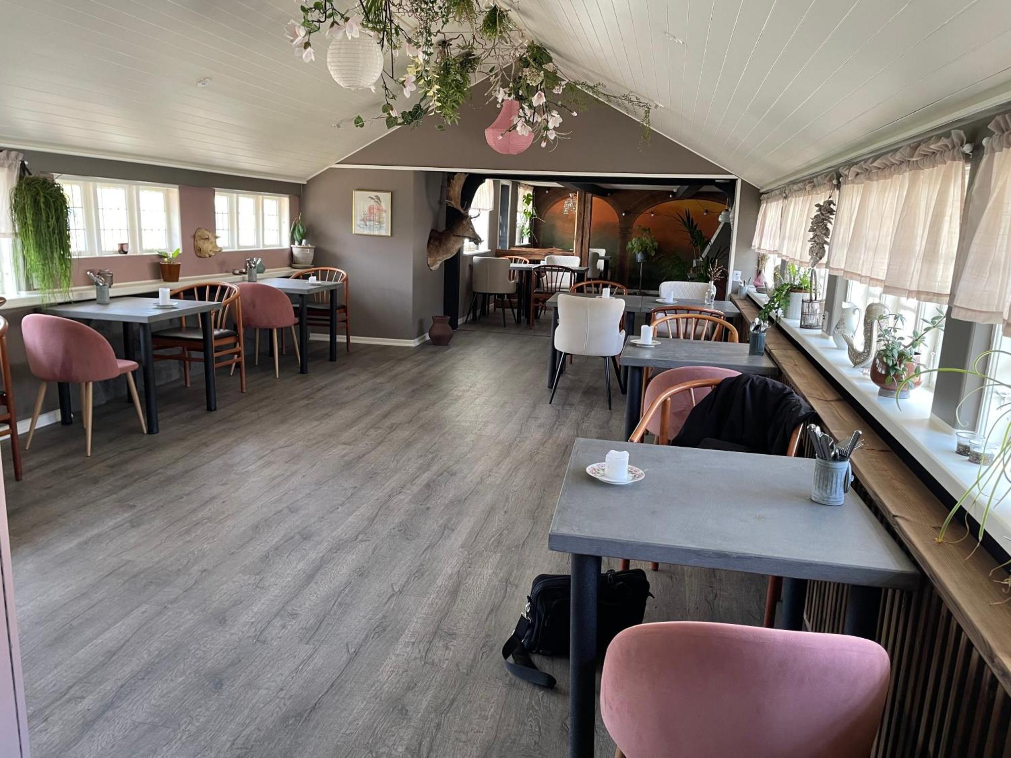 Hotel Strandgaarden Vesterø Havn Kültér fotó